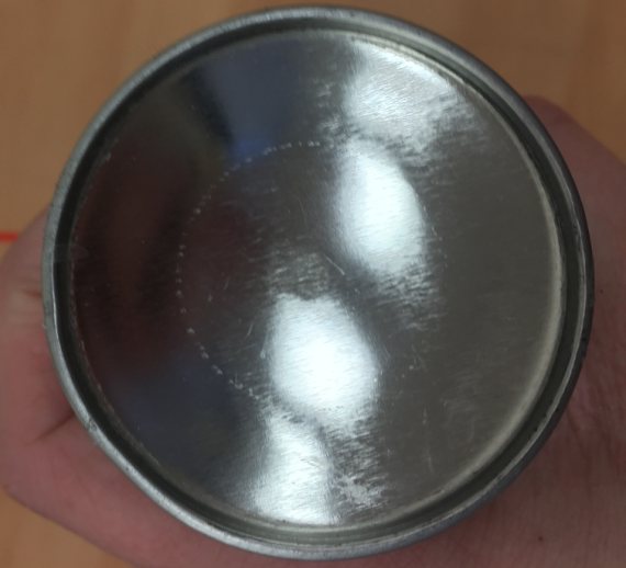 Bottom of the fake can without date or code