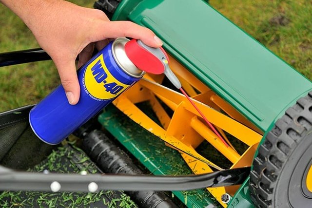 How to use WD-40 at home: 10 practical uses