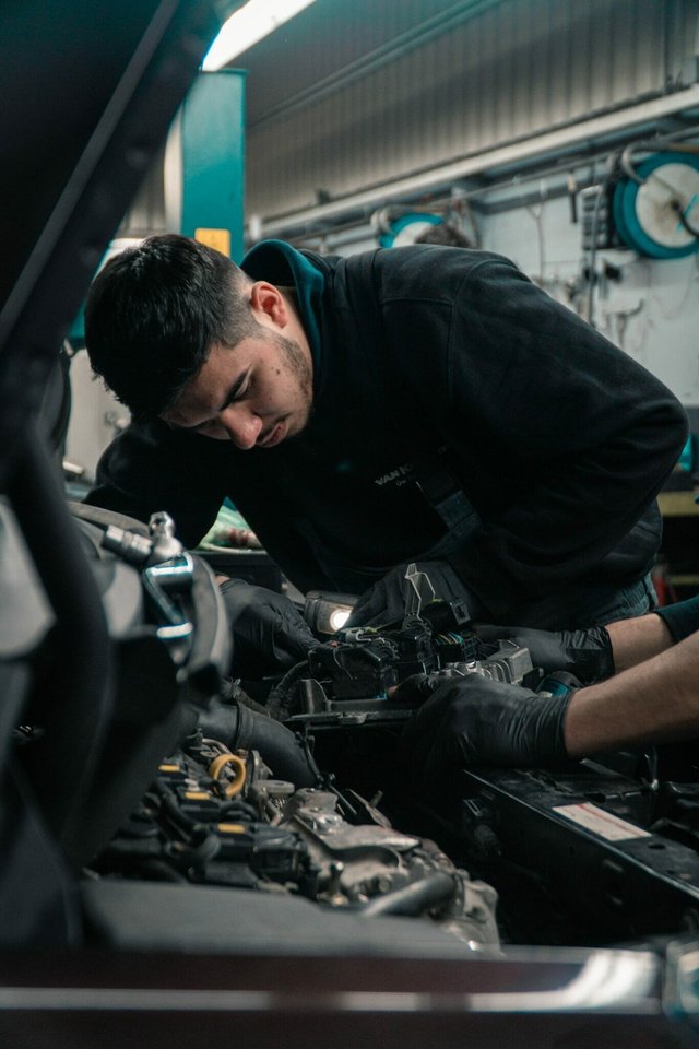 How to check and maintain spark plugs