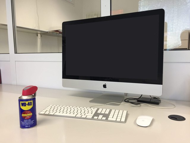 How to clean a computer, keyboard, mouse and printer