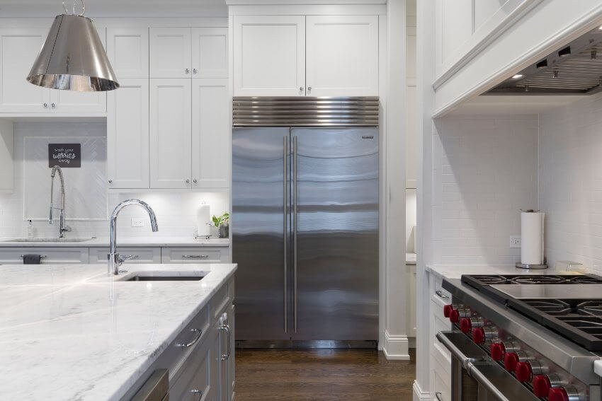 Unplug and empty the fridge