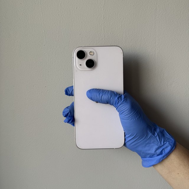 How to clean a smartphone of dirt and dust