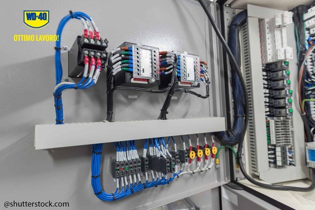 How to clean electrical wiring and a fuse box
