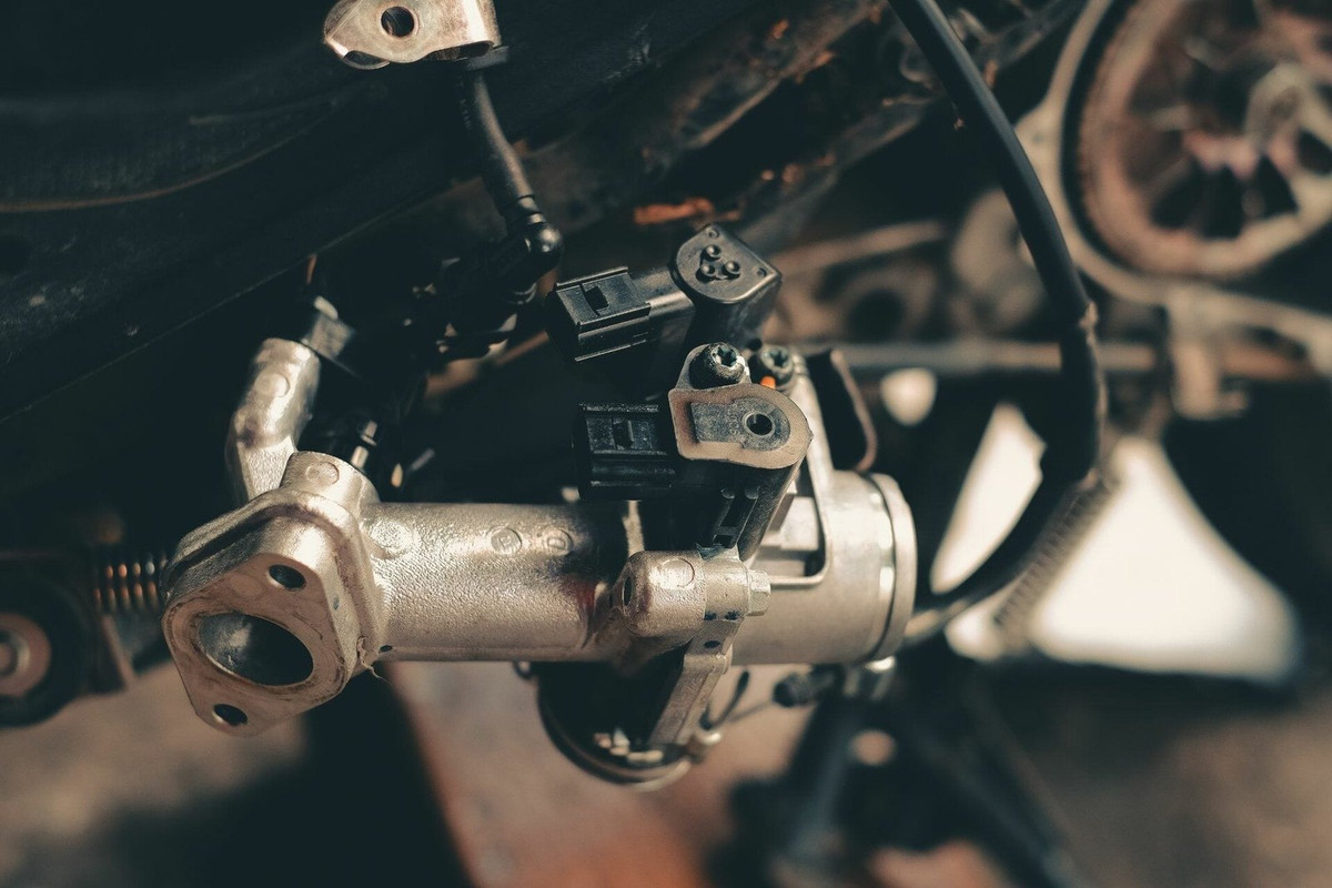 How to clean motorcycle fuel injectors
