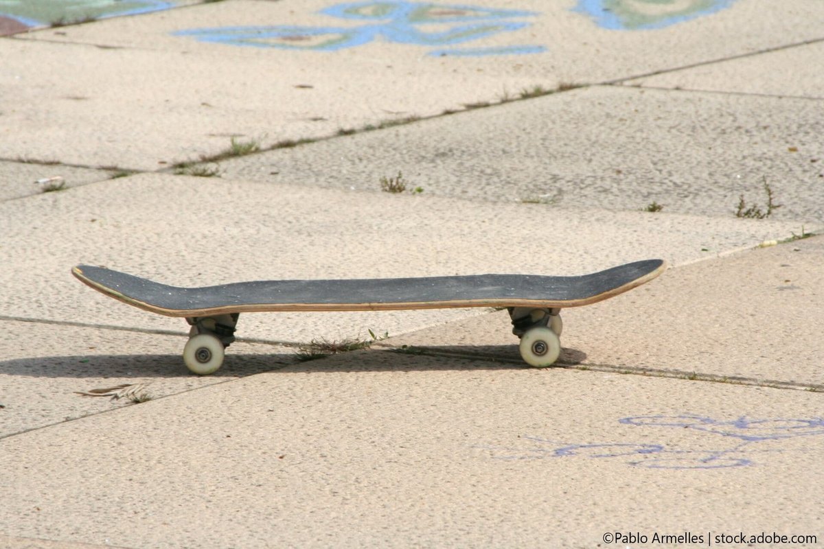 Remove the wheels and bearings
