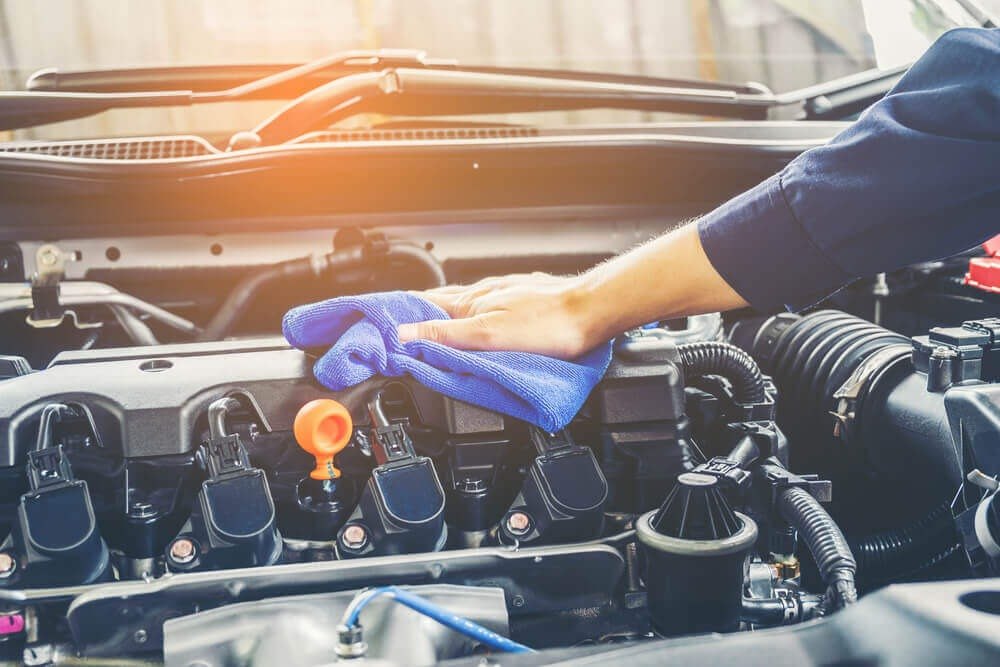 How to Degrease and Clean a Car Engine