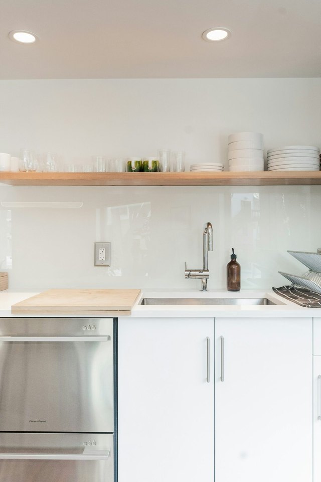 How to Fix a Squeaky Dishwasher Door