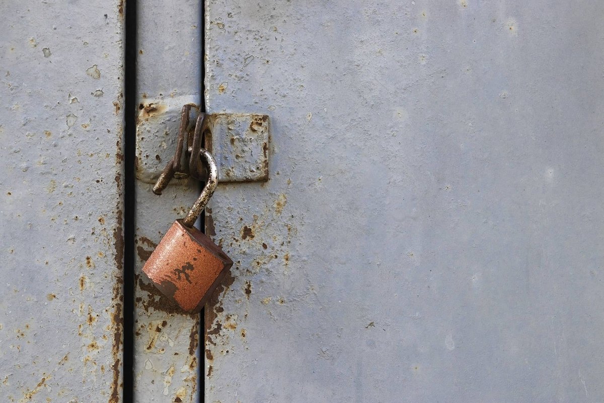 Remove surface rust