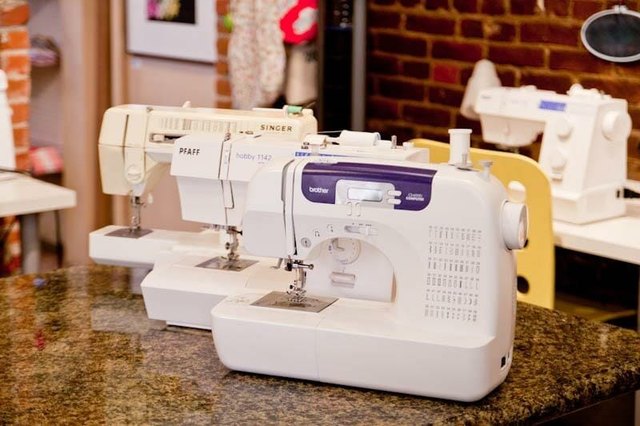 How to lubricate and maintain a sewing machine
