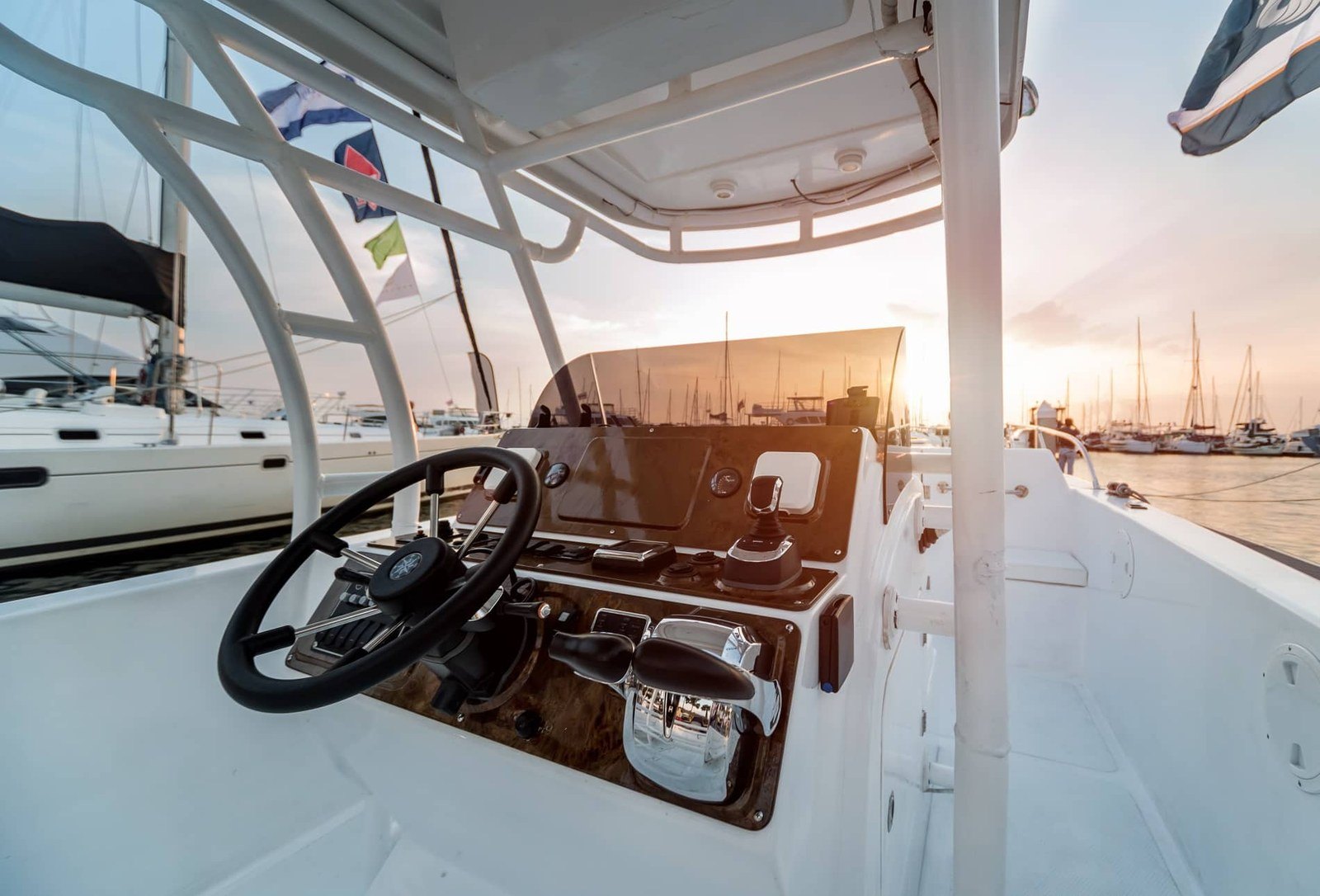How to lubricate boat steering