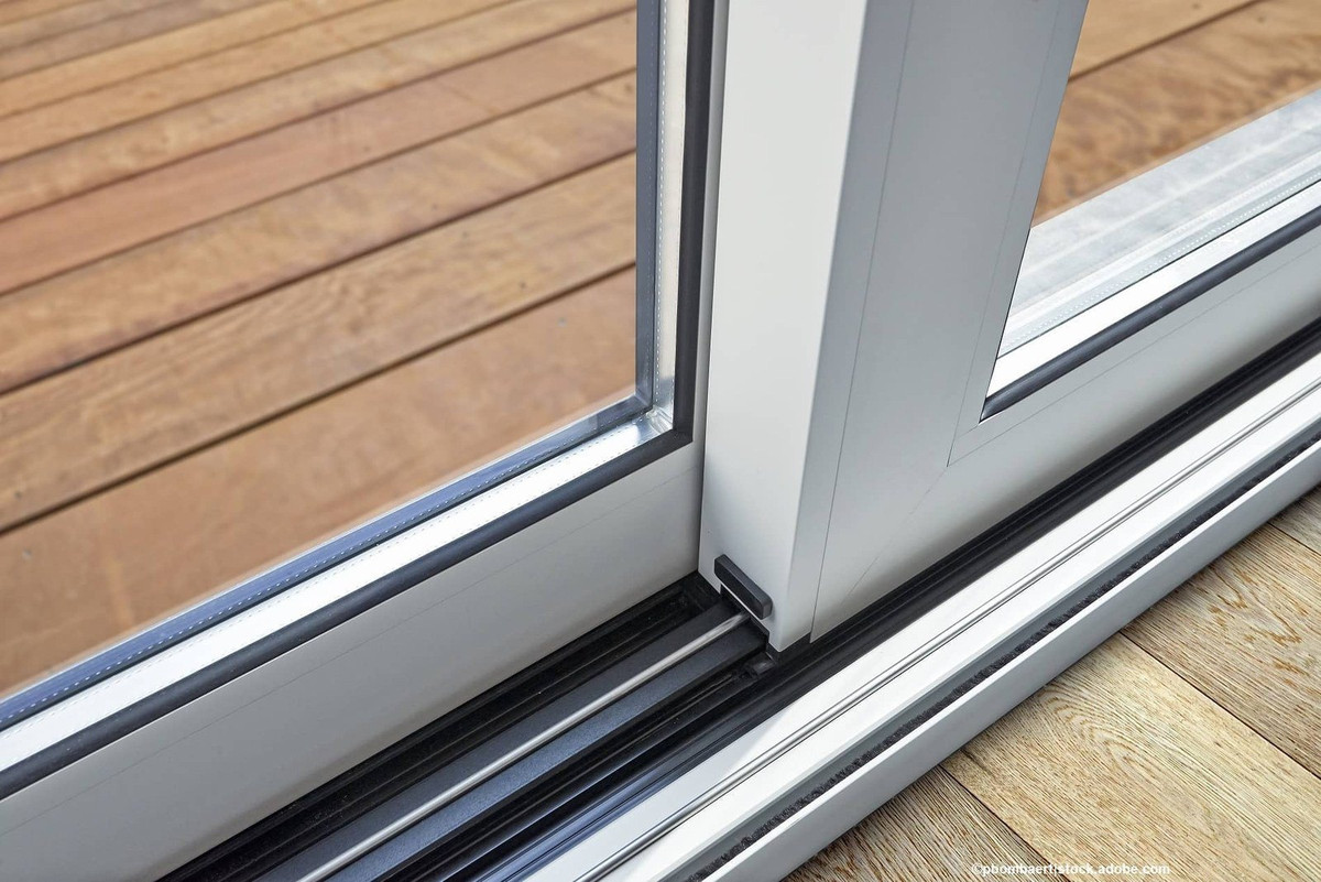 How to lubricate sliding doors and their rollers