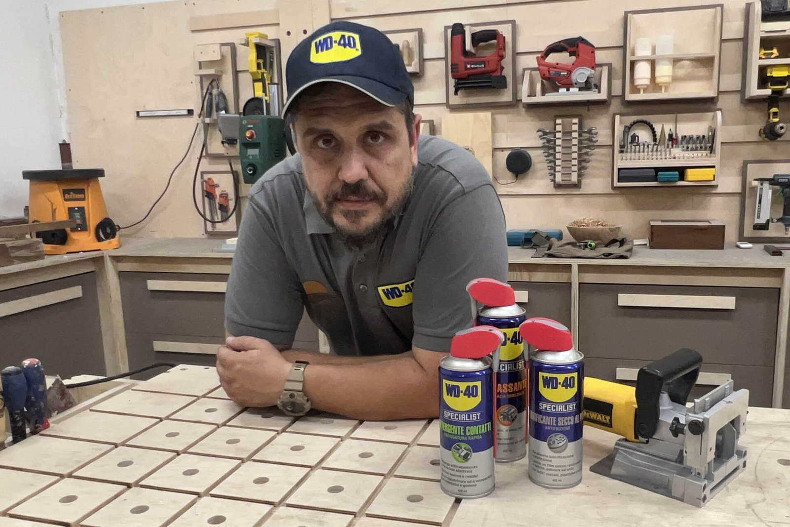 How to maintain a biscuit jointer