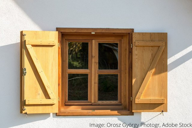 How to Maintain a Cremone Window Handle