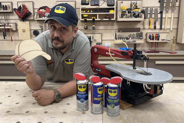How to maintain a scroll saw or fretsaw