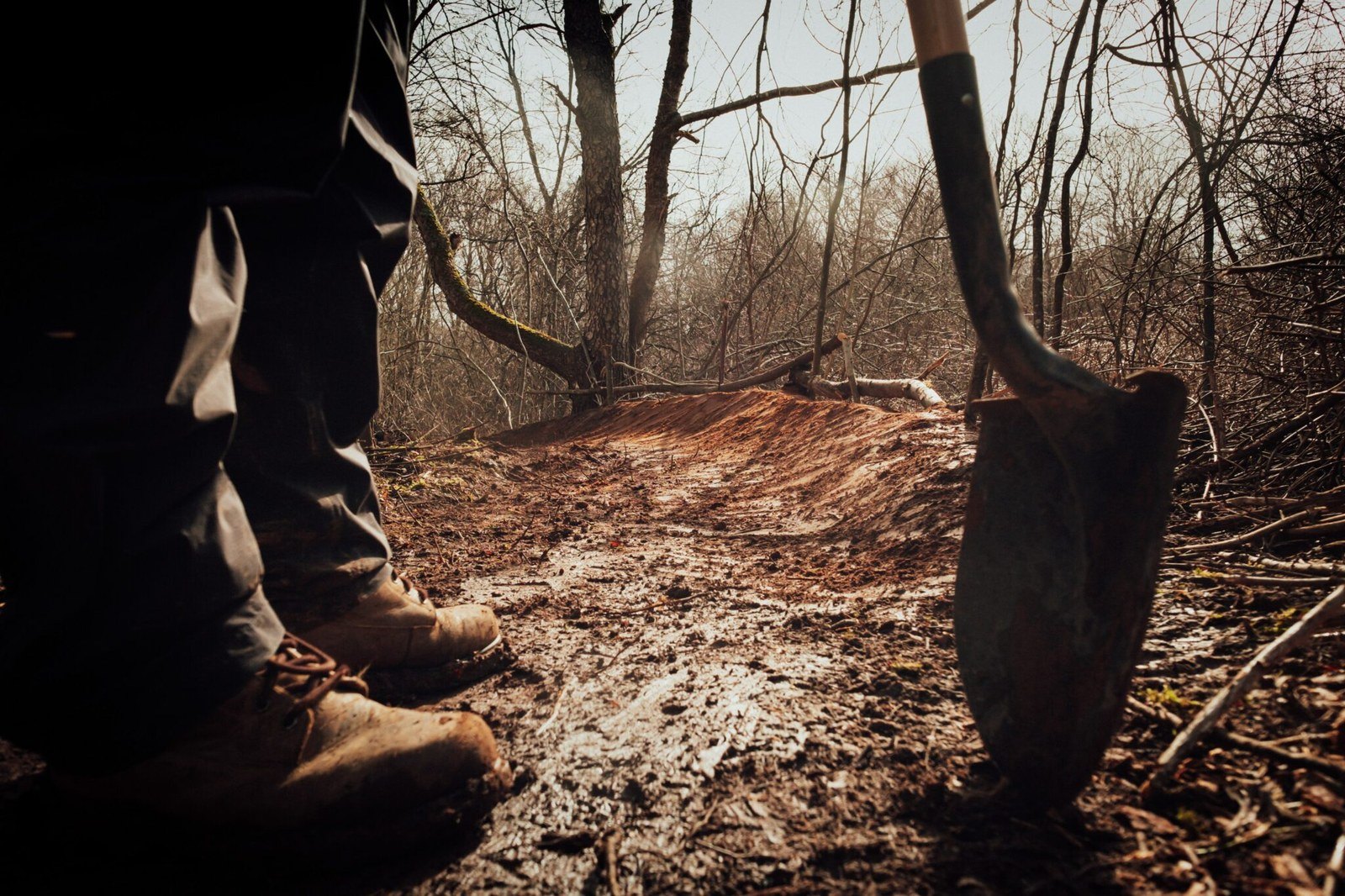 How to look after a shovel or spade