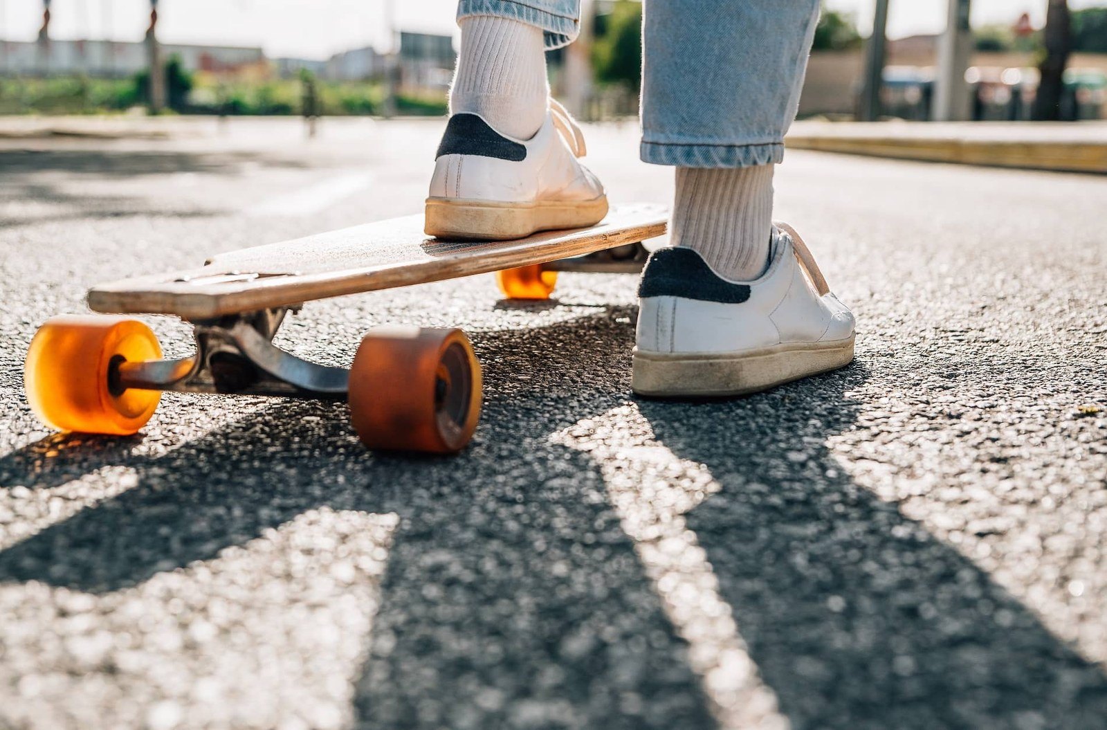 How to maintain a skateboard: bearings and trucks