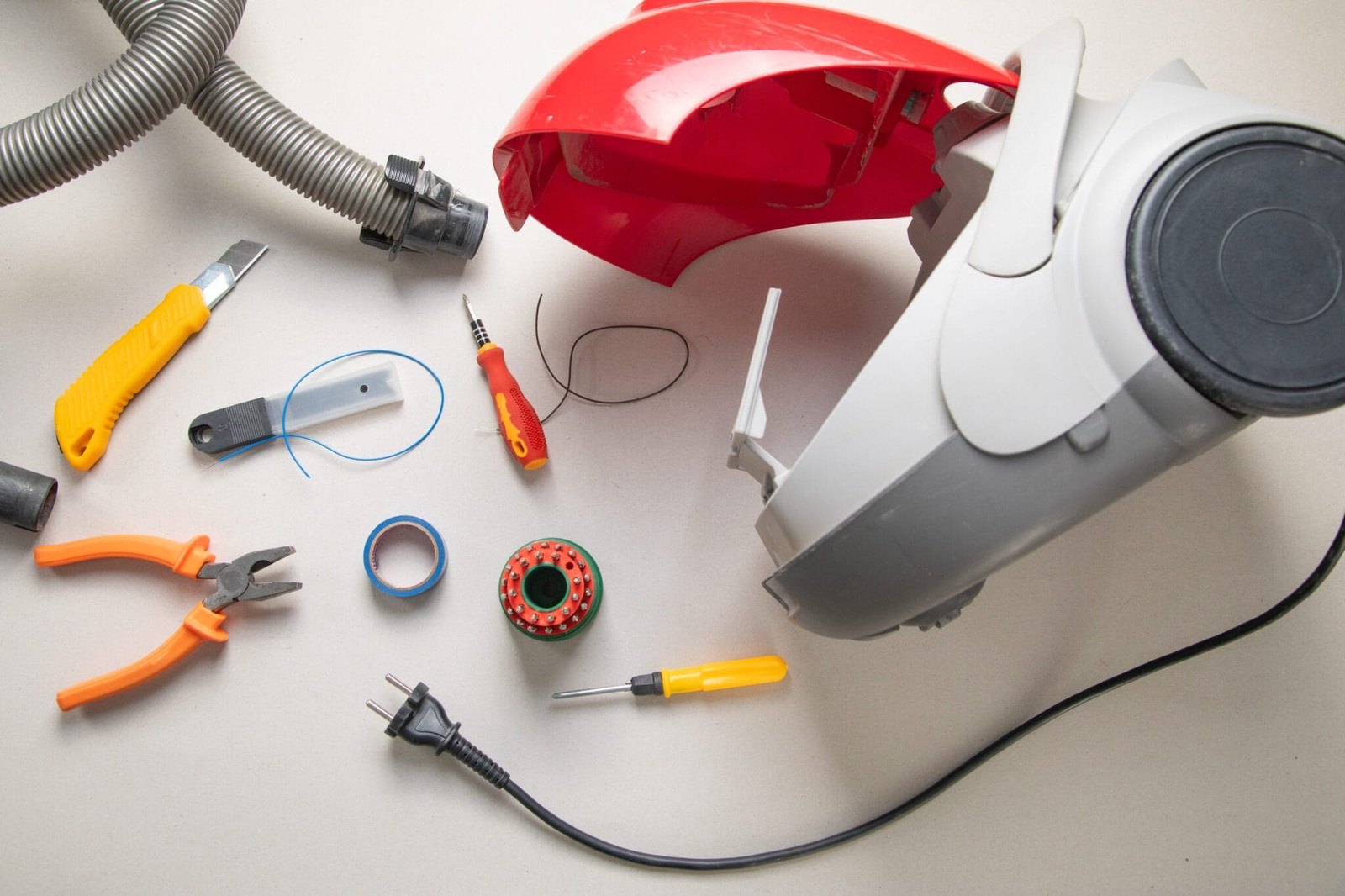 How to Maintain a Vacuum Cleaner So It Lasts