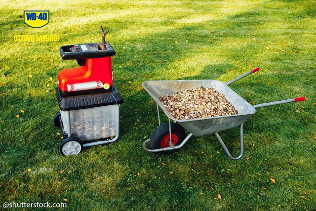 How to Maintain and Clean a Wood Chipper