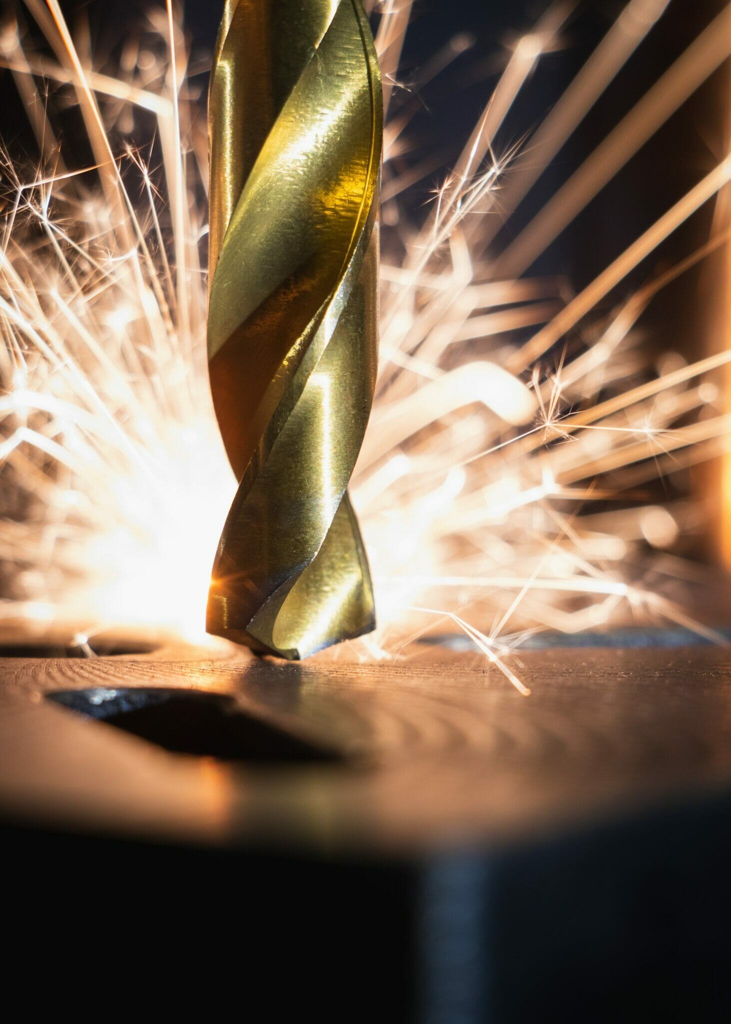 How to maintain and lubricate a power drill