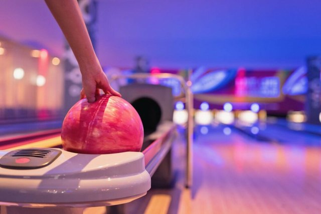 How to maintain bowling equipment