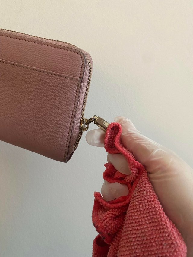 How to care for brass zips