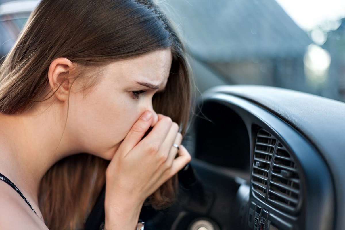 Replace the cabin filter