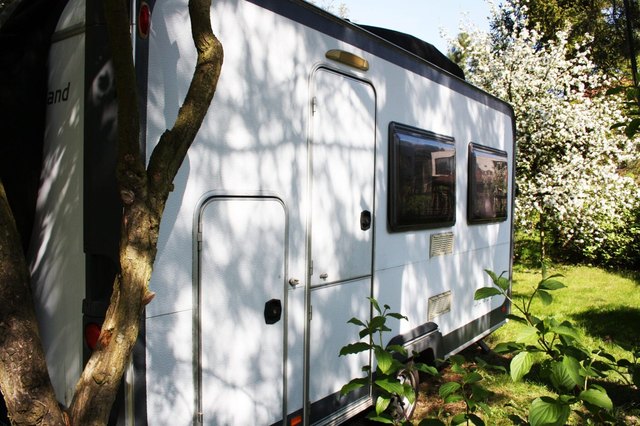 How to Maintain Car Trailer Lights