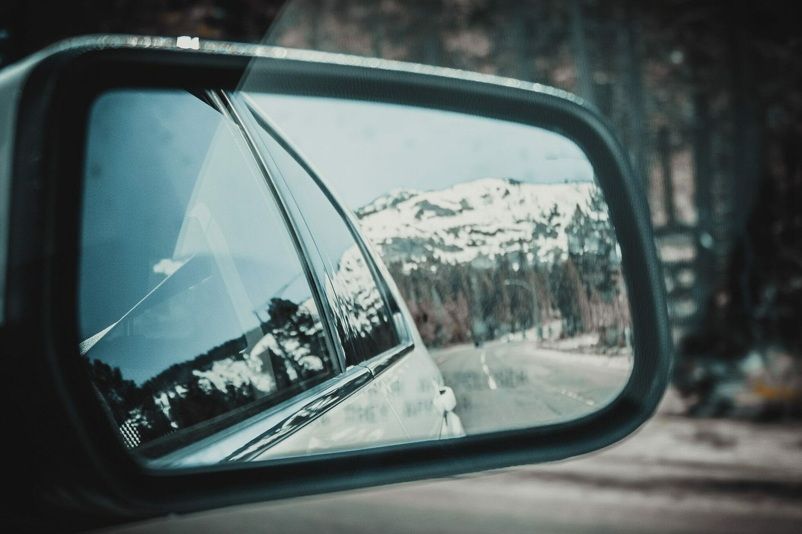 How to maintain car wing mirrors