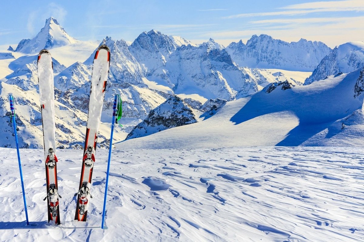 Clean your skis after skiing