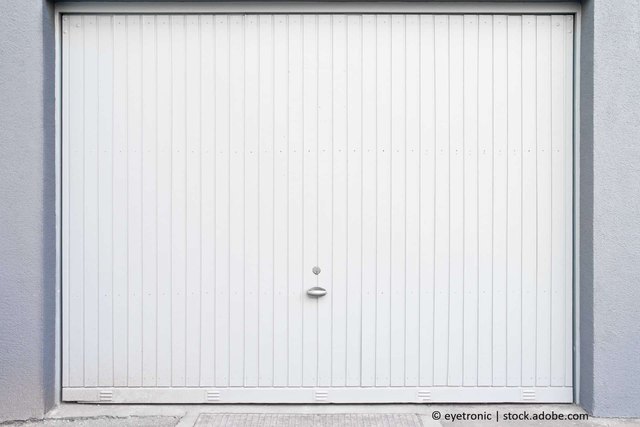 How to Open a Frozen Garage Door