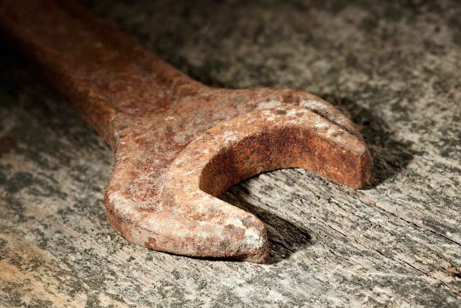 How to prevent corrosion on metal: 6 methods