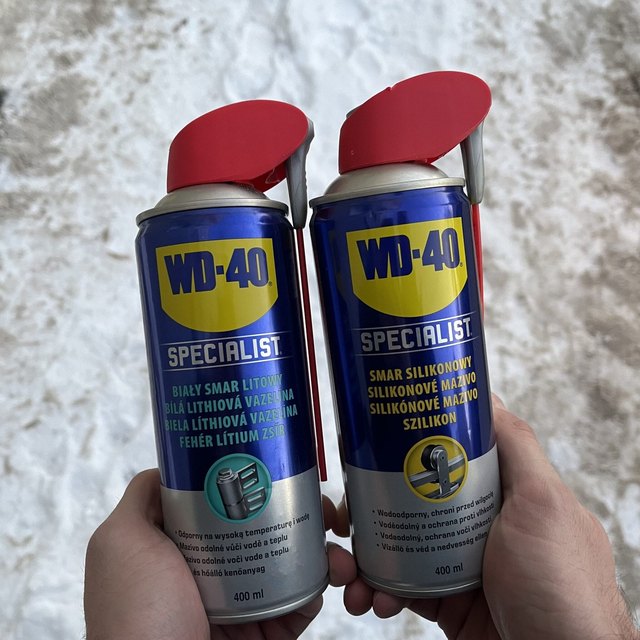 How to protect locks, handles and seals from frost