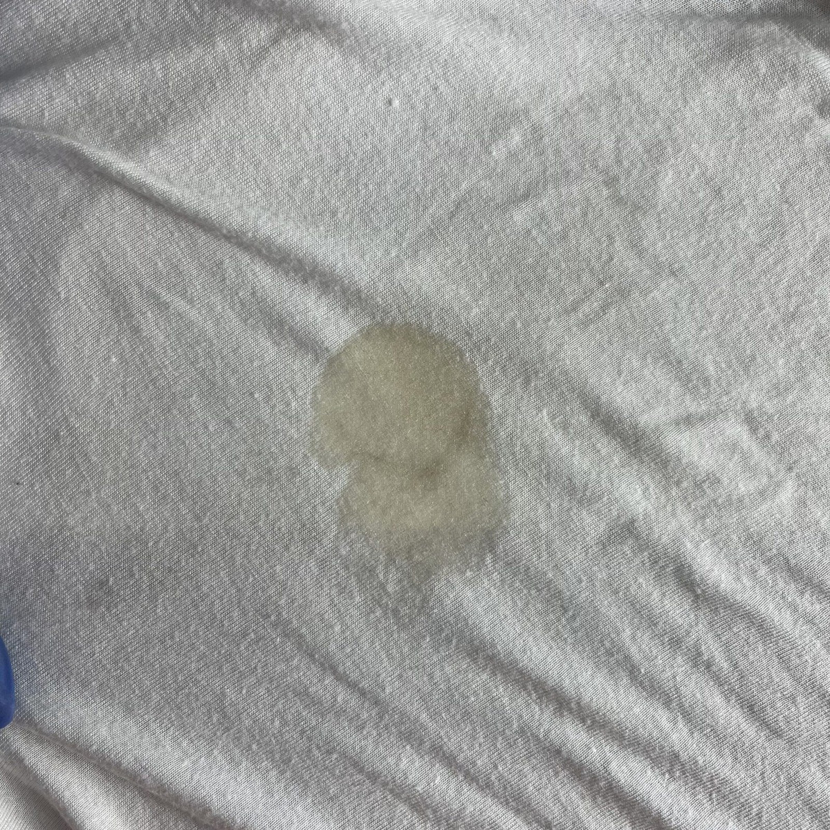 How to Remove Engine Oil Stains from Clothes