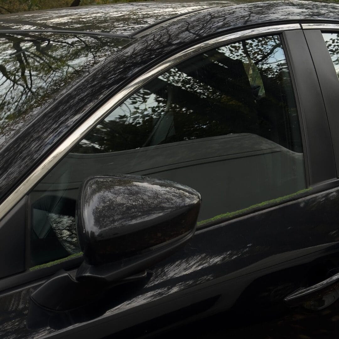 How to remove green deposits from seals