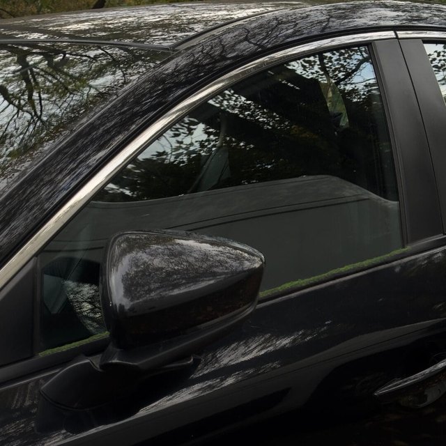 How to remove green deposits from seals