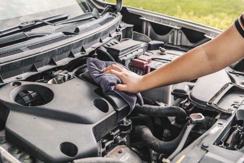 How to remove phone holder glue from a windscreen