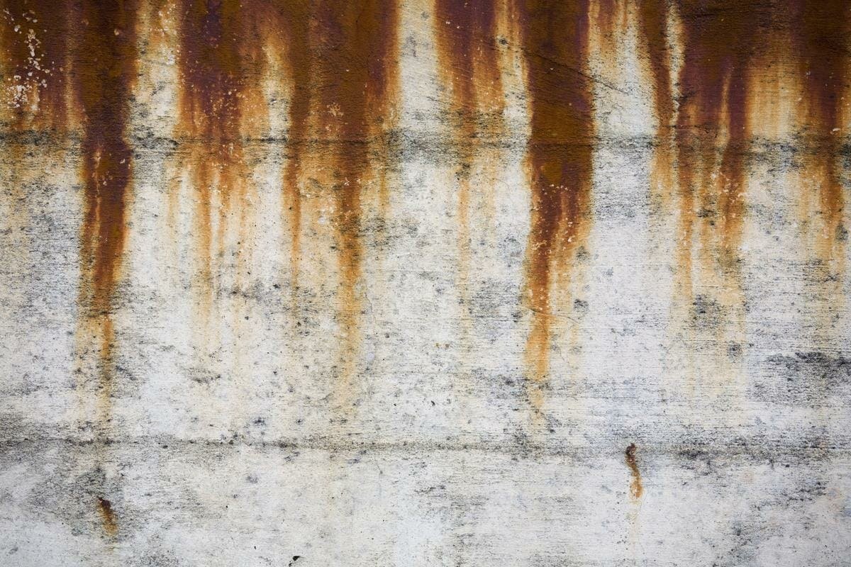 How to remove rust stains from concrete