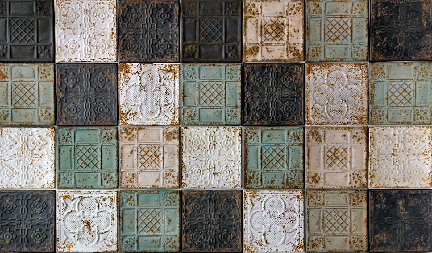 How to remove rust stains from paving and tiles