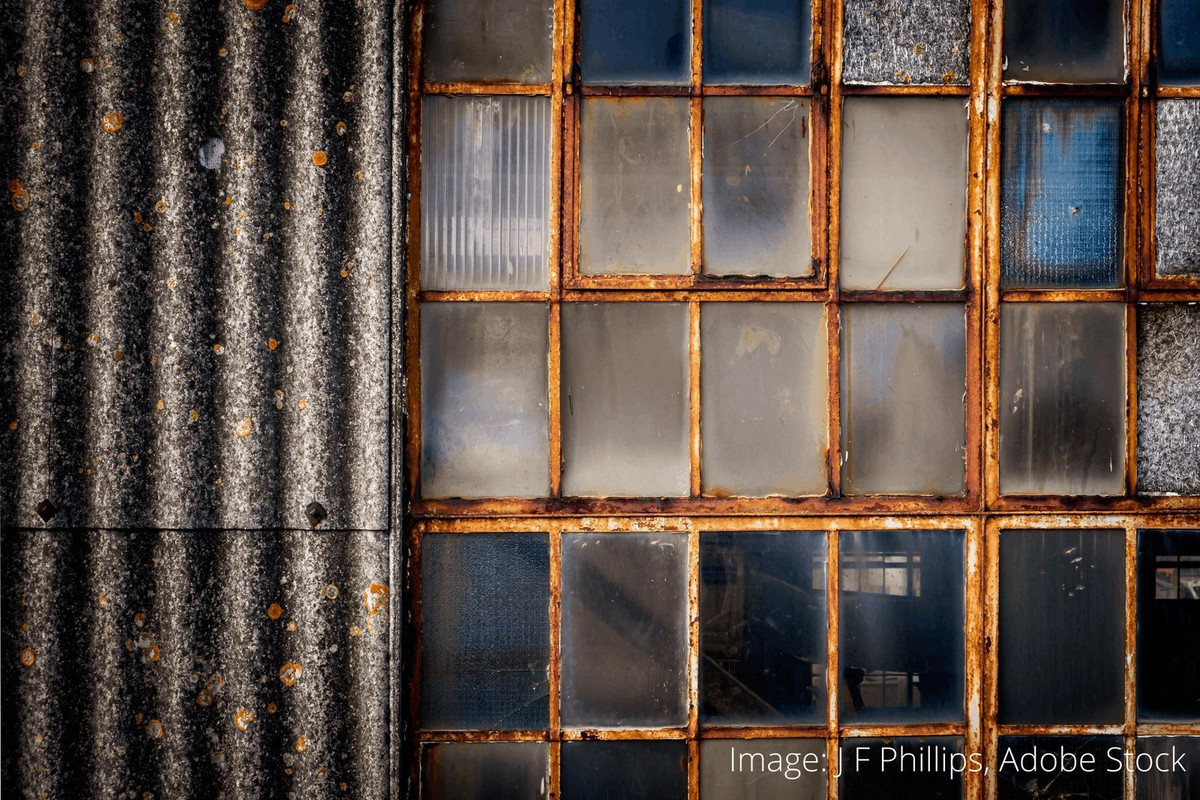How to remove rust from metal window frames