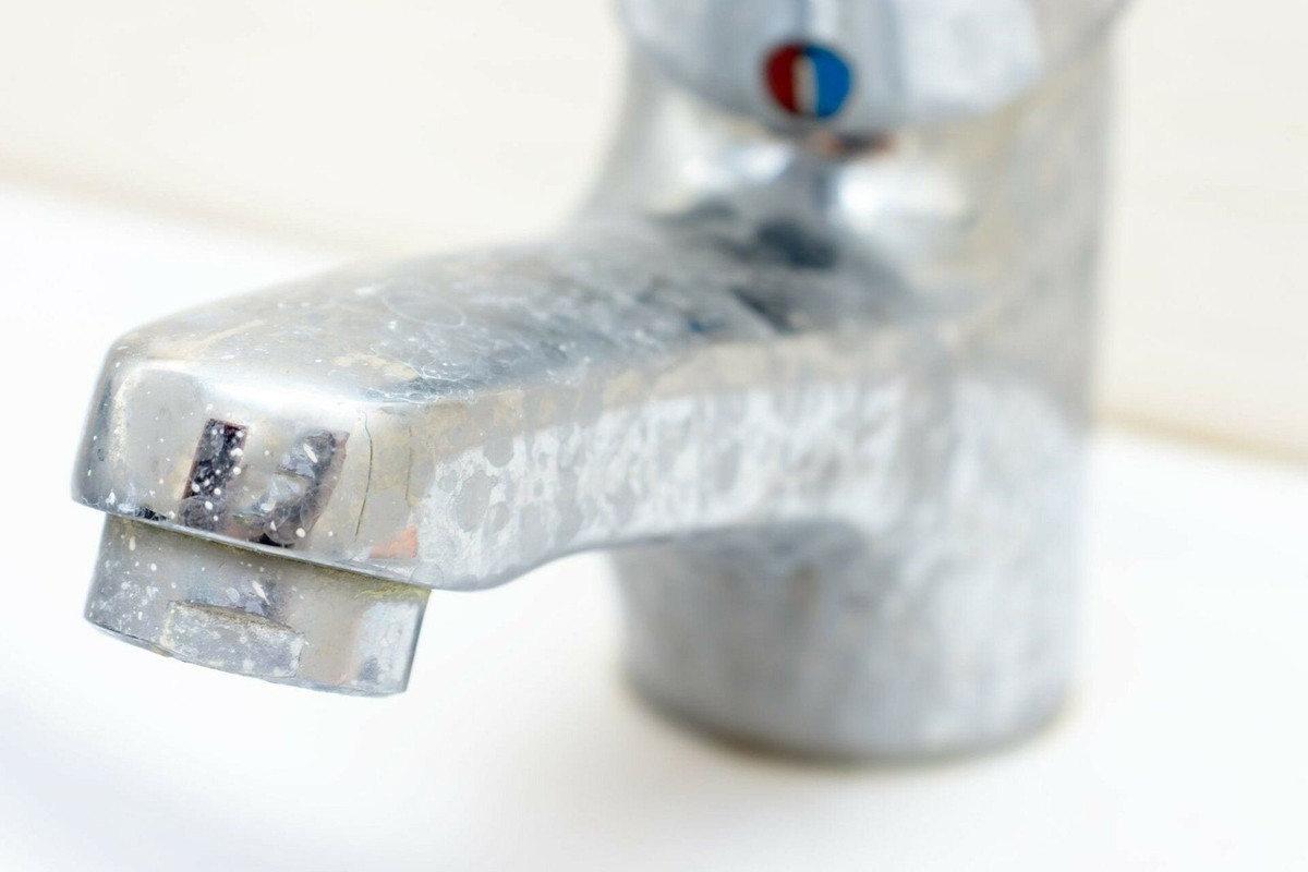 How to Remove Limescale Stains