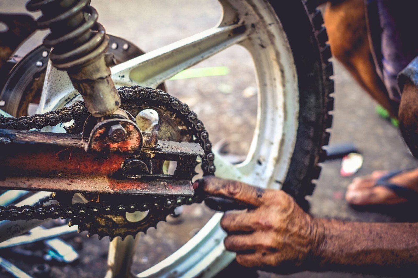 How to Replace a Motorcycle Chain Kit