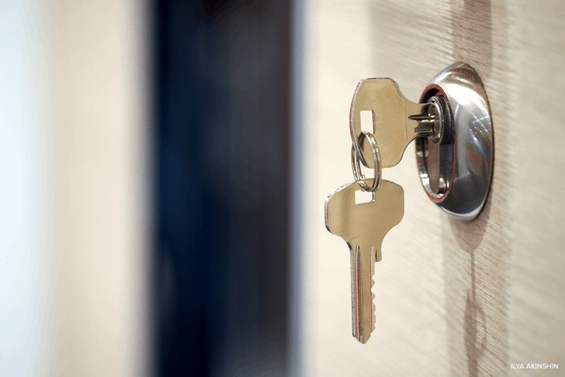 How to replace a small safe lock