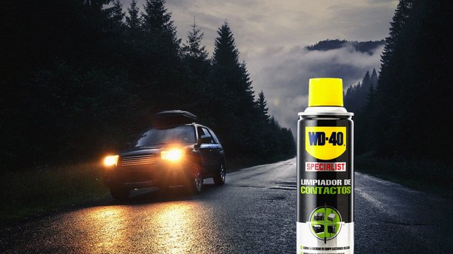 How to replace a car headlight bulb