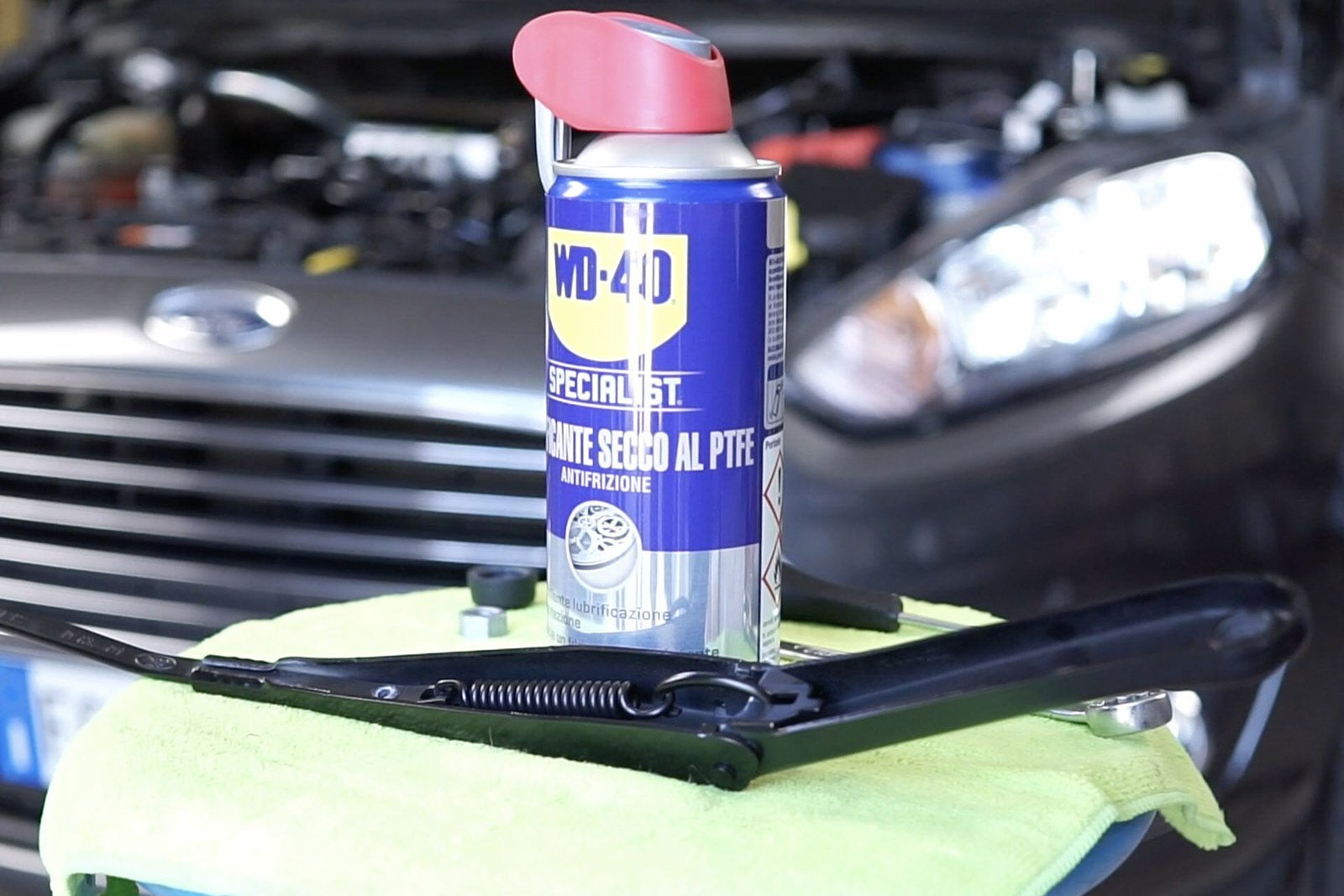 How to replace car wiper blades