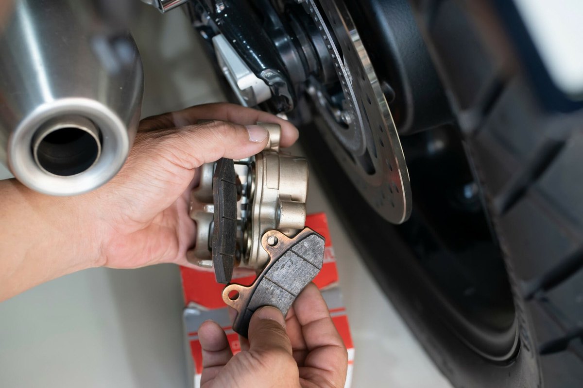 Undo the caliper