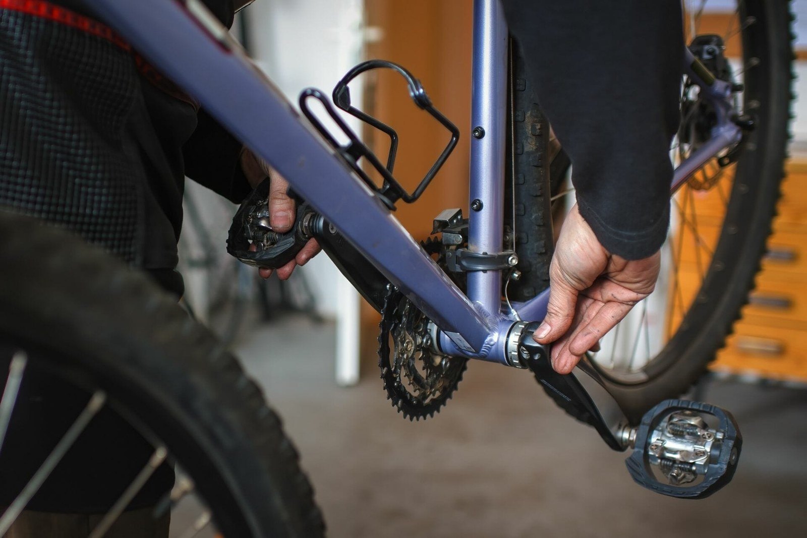 How to Remove or Replace a Bicycle Crankset
