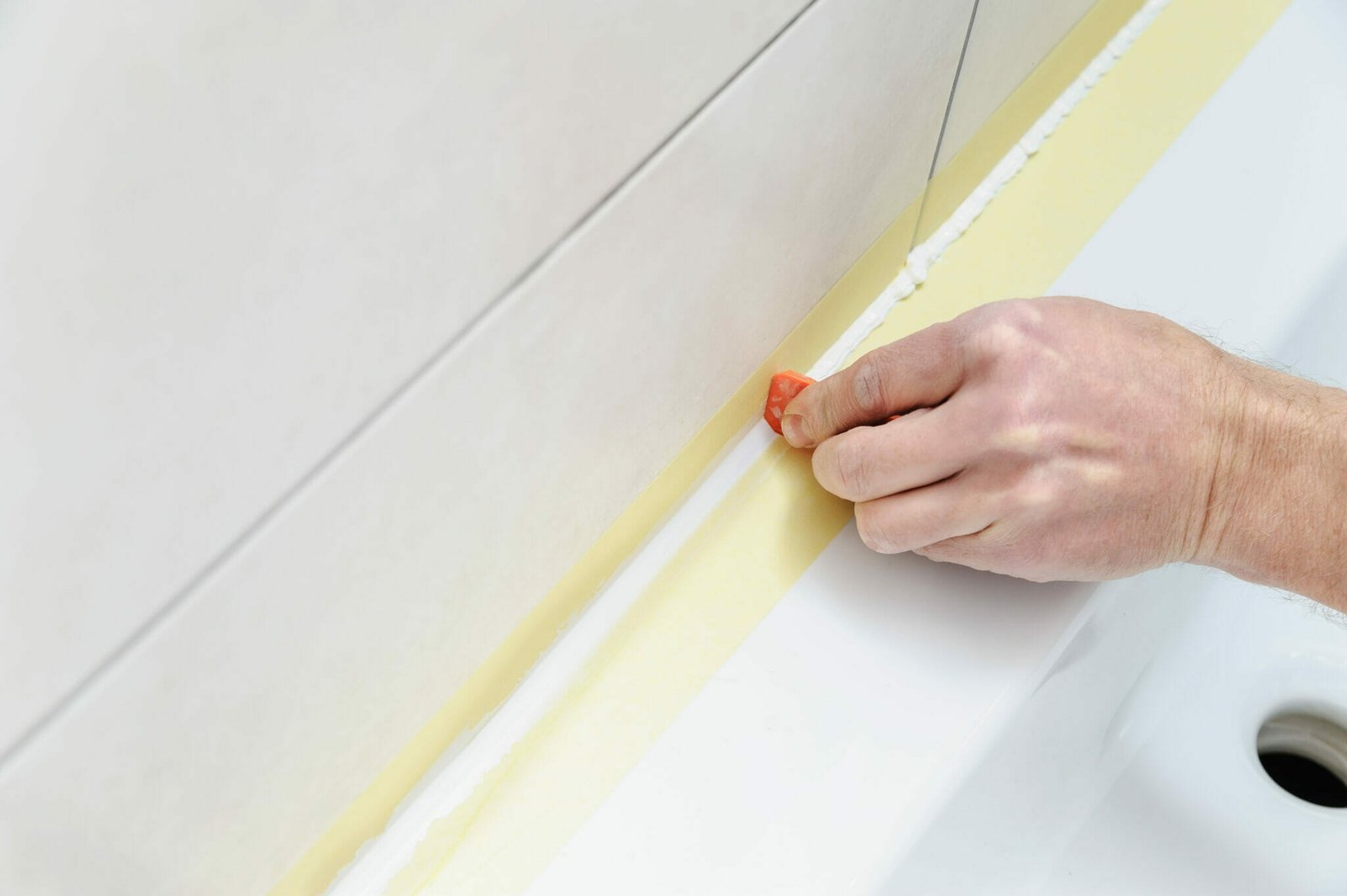 How to remove old silicone sealant