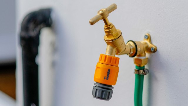 How to Store a Garden Hose for Winter